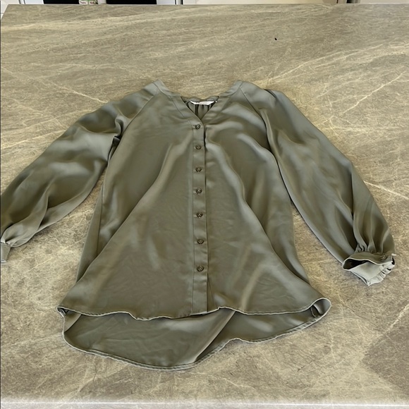 Women's Blouse Bundle Size XXS - Picture 2 of 12